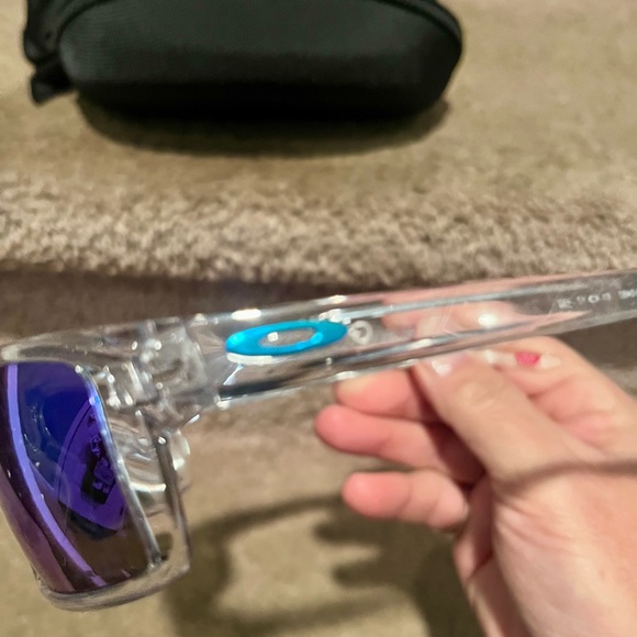 Oakley Spectrum Sunglasses New with turtle case & black carrying case! Gorgeous! - Picture 6 of 14